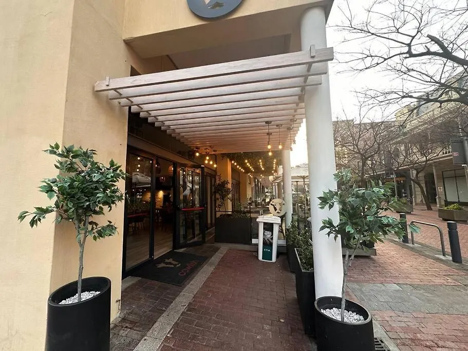 The Barracks Studio 518 - Inner City Sanctuary Cape Town Apartment